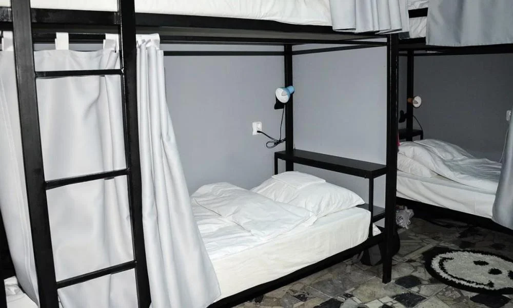 Melius Hostel - Кровать в 6-местном общем мужском номере, Москва